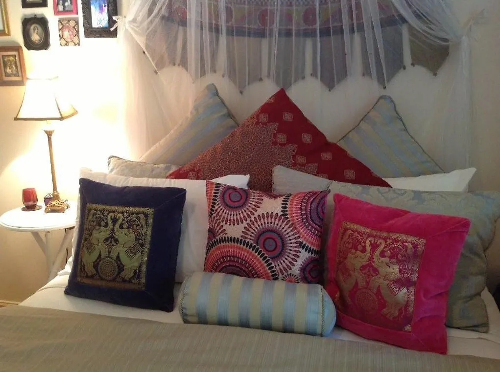Noosa Valley Manor B&B Doonan