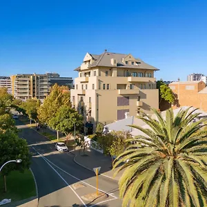 **** Hotel Club Wyndham Perth, Trademark Collection By Wyndham Australia
