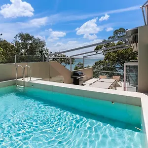 **** Aparthotel Little Cove Court Australia