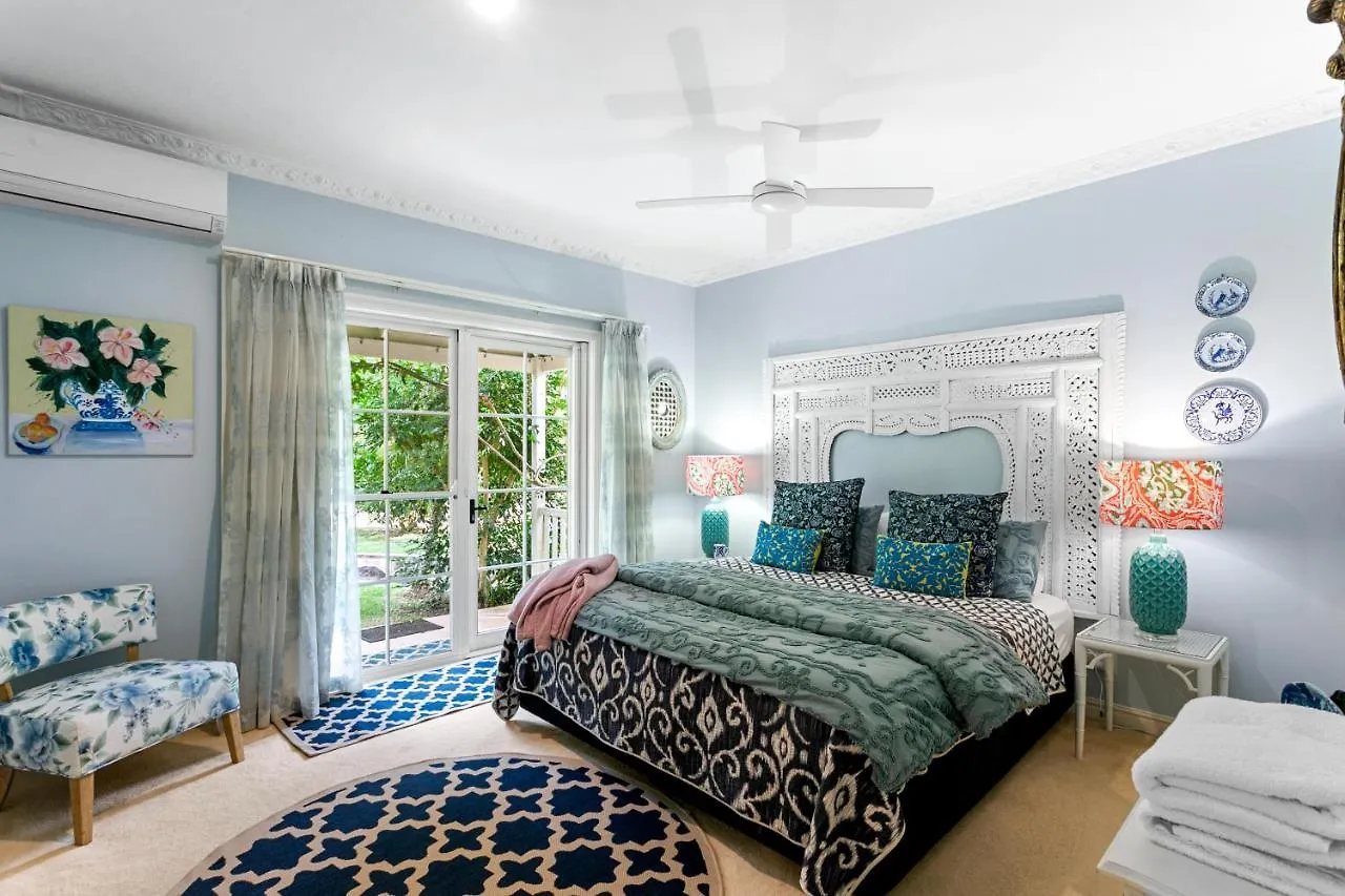 Noosa Valley Manor B&B Doonan Australia