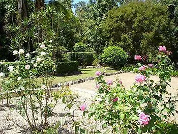 Noosa Valley Manor B&B Doonan