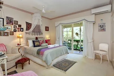 Noosa Valley Manor B&B Doonan Australia